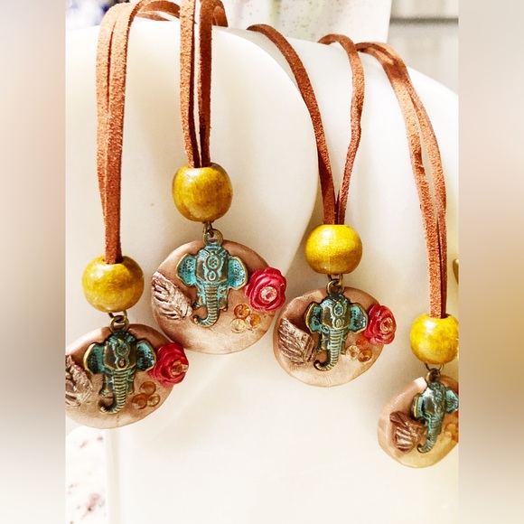 Ganesha Lord Hindu God Luck, Prosperity and protection Necklace - Picture 2 of 10